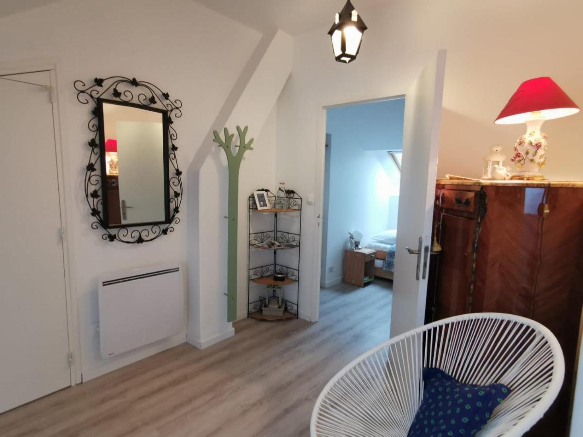Les Chambres De Capucine Carcagny Екстериор снимка